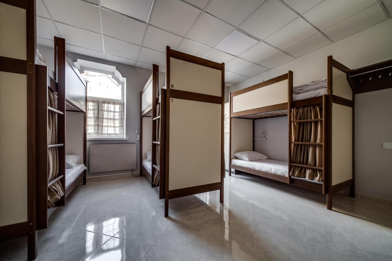 Ostriv Hostel Lviv Kültér fotó