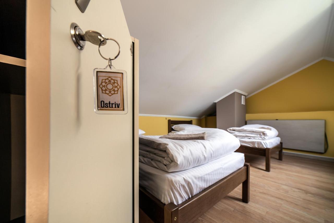 Ostriv Hostel Lviv Kültér fotó