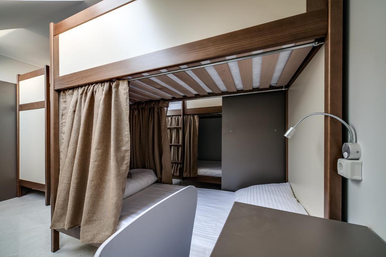Ostriv Hostel Lviv Kültér fotó