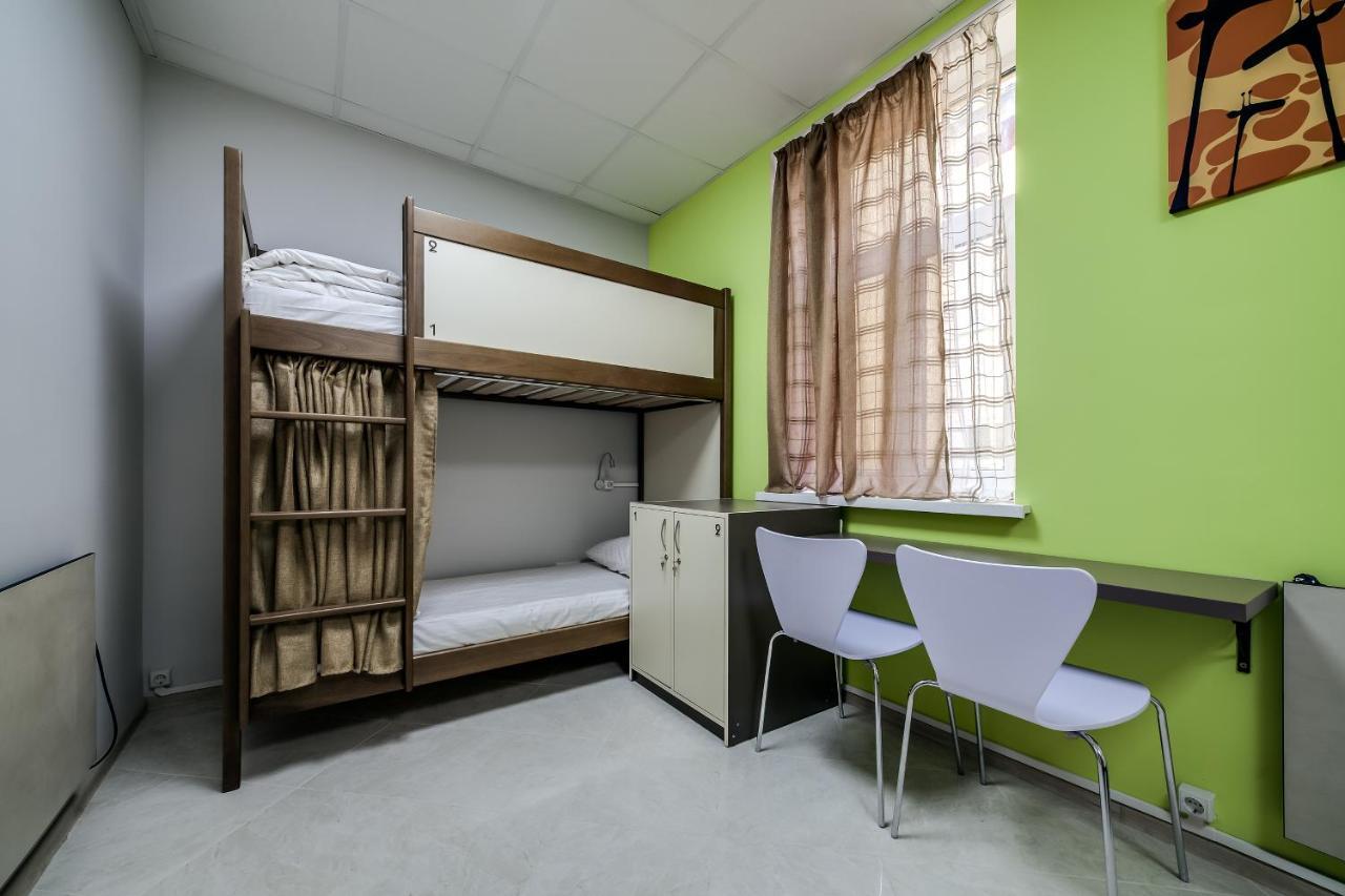 Ostriv Hostel Lviv Kültér fotó