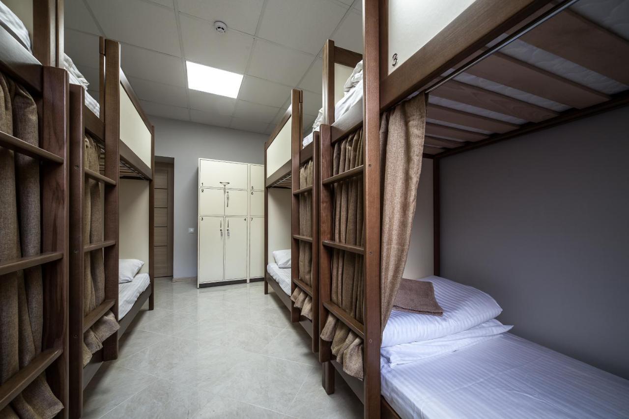 Ostriv Hostel Lviv Kültér fotó