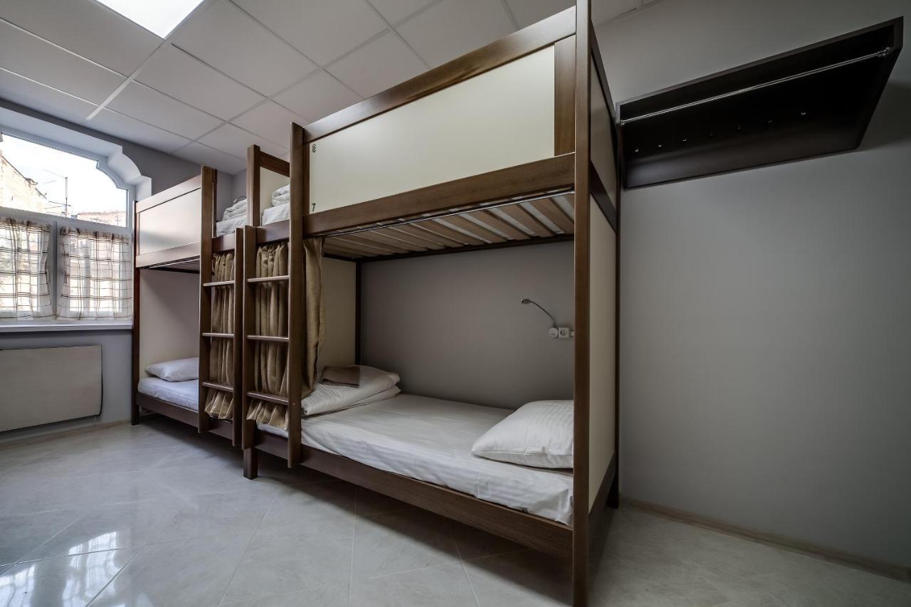 Ostriv Hostel Lviv Kültér fotó