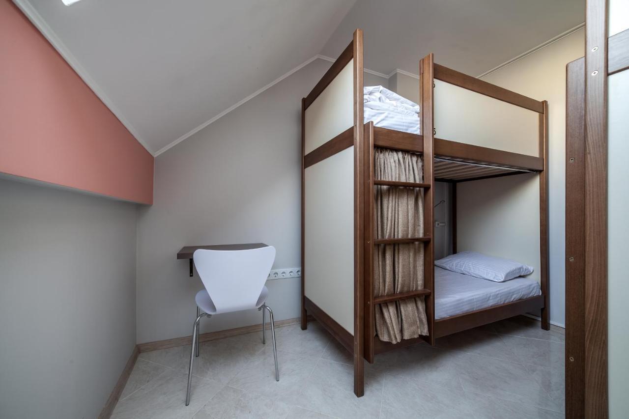 Ostriv Hostel Lviv Kültér fotó