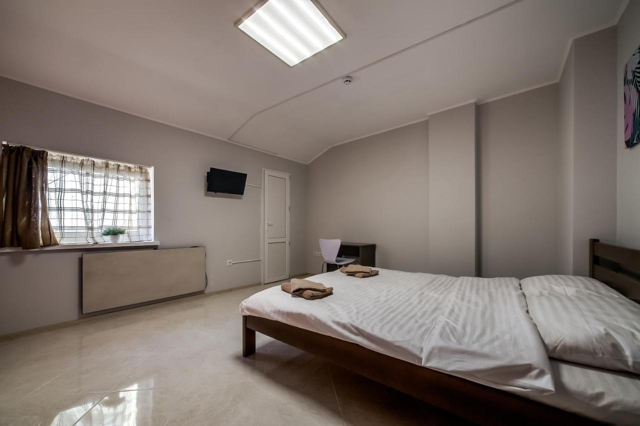 Ostriv Hostel Lviv Kültér fotó