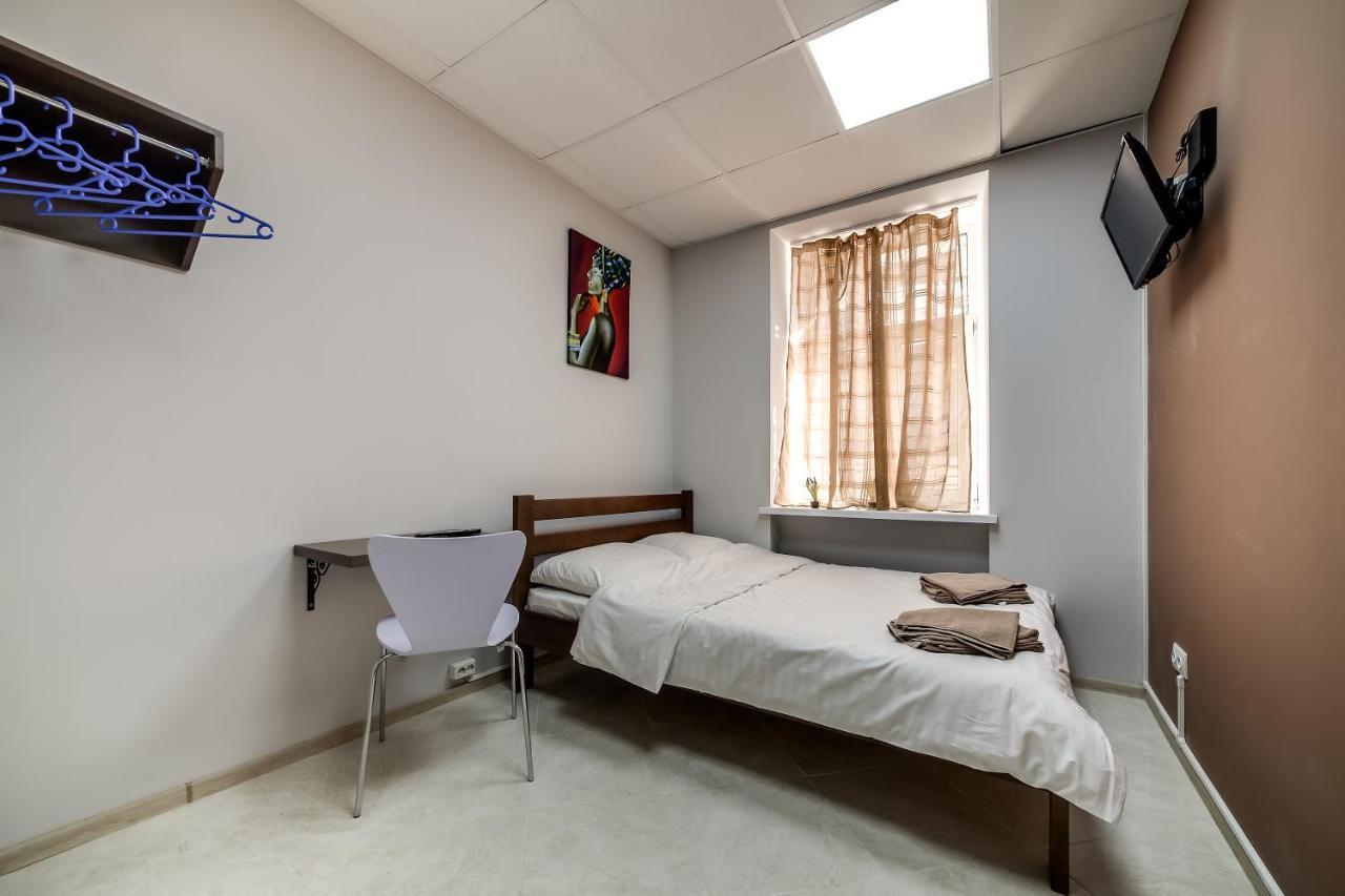 Ostriv Hostel Lviv Kültér fotó