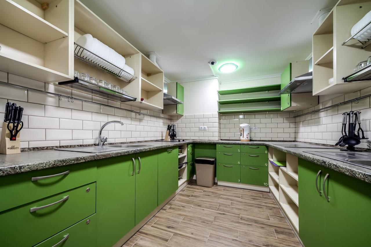 Ostriv Hostel Lviv Kültér fotó